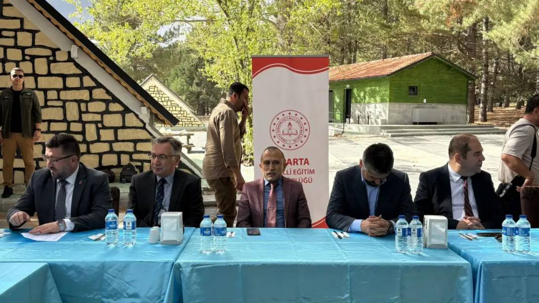 Göller Yöresinde Çevre Alarmı! Isparta’da Buluştular 1